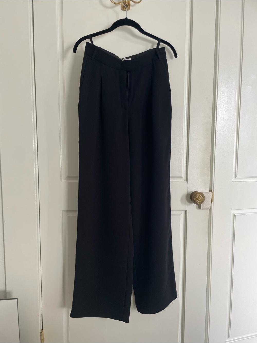 Wide-Leg Black Dress Pants – Classic High-Waist Trousers